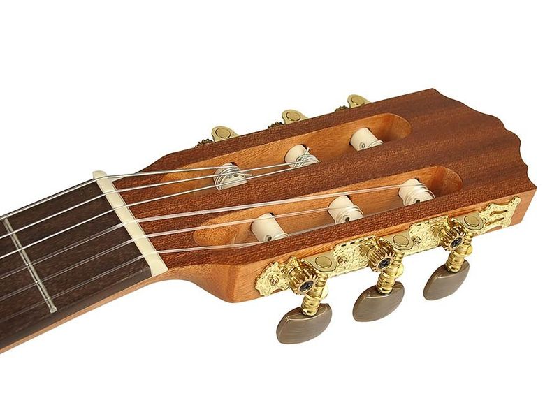 Salvador Cortez CC-06-JR klassisk gitarr, cederlock, 3/4 – bild 5
