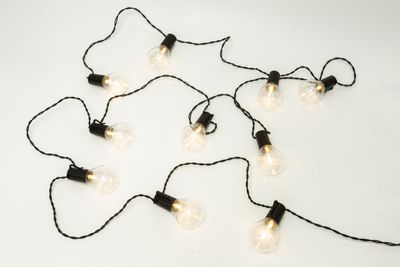 Batteridriven LED ljusslinga med Glödlampor – IP44 med Timerfunktion