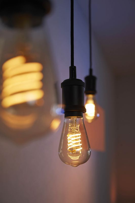Hue White Filament Lamp 7W ST64 E27
