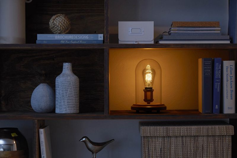 Hue White Filament Lamp 7W ST64 E27