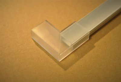 Skarvdelar i plast till aluminiumprofil för LED-list