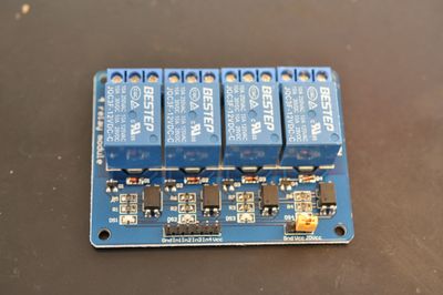 Relay board  
5v/logic level operation 
4 channels - assembled