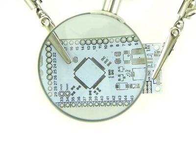 Tools are essential for various tasks and projects. One handy tool that is often overlooked is the third-hand tool with a magnifying glass. This tool