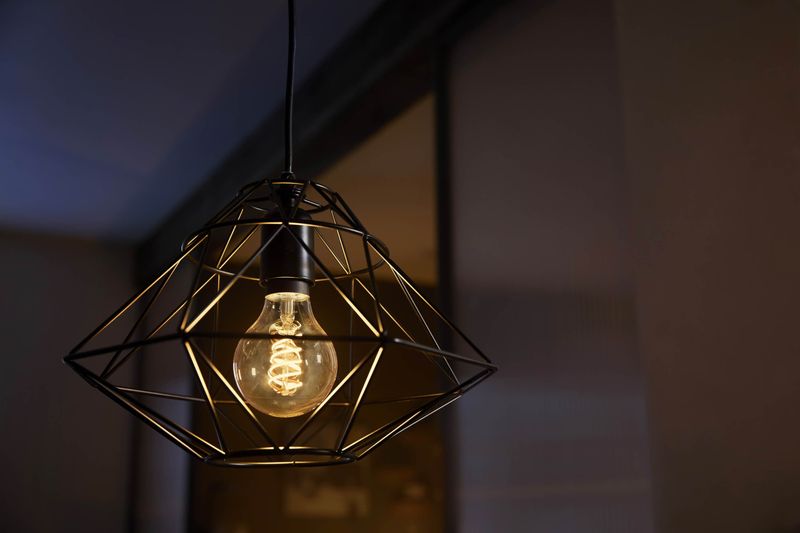 Hue White Filament Lamp 7W A60 E27 - 550lm