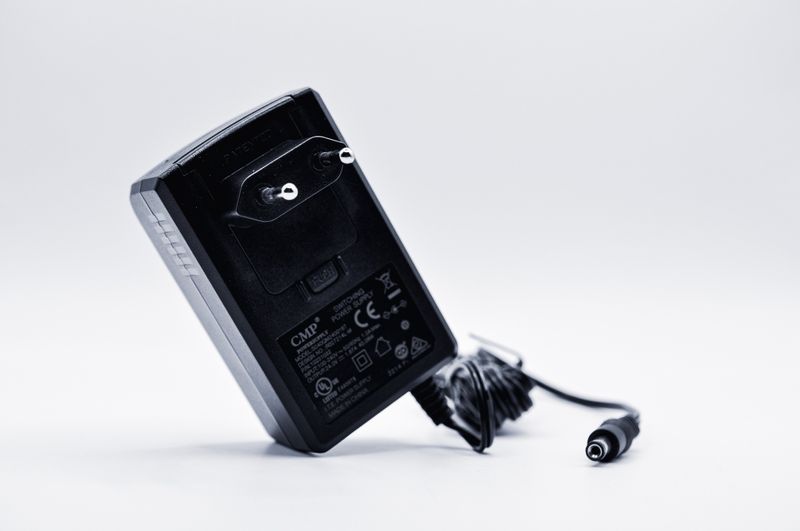 Batterieliminator 24V DC 1,67A