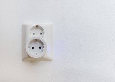 Package - Plug-in switch 3x3680W + remote control