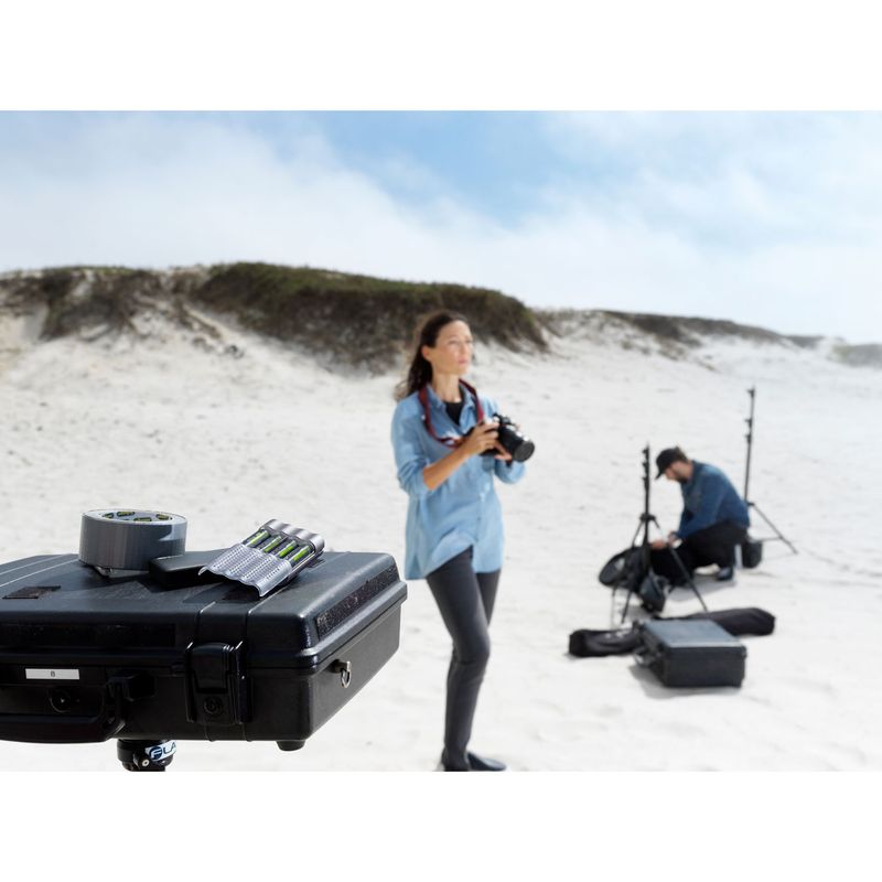 ReCyko M451 Laddare USB + 4xAA 2600mAh