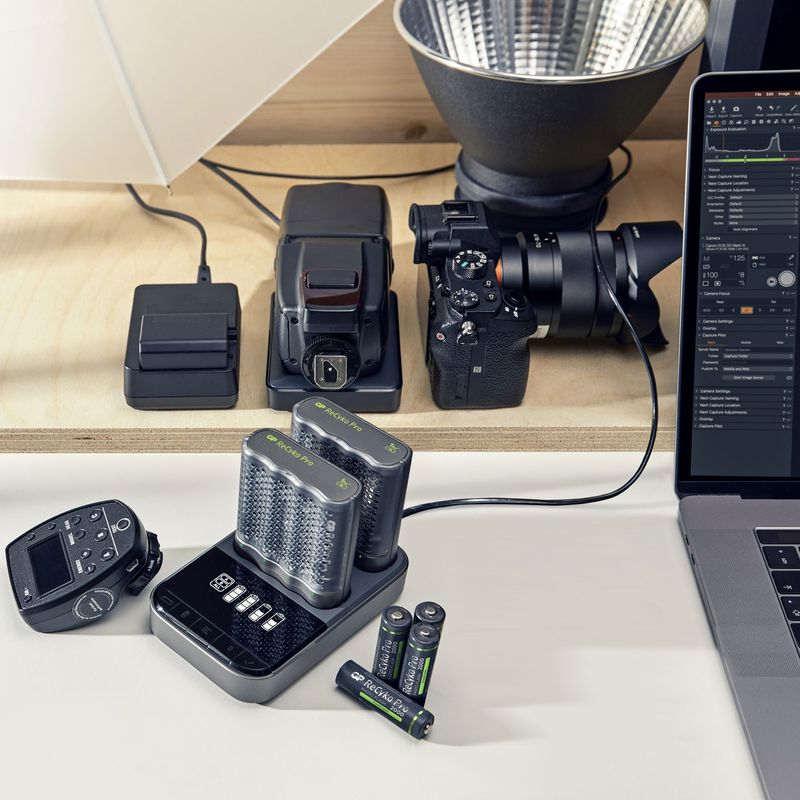 ReCyko 2st M451 Laddare USB docka D851 + 8xAA