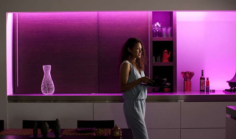 Hue LightStrips Plus V4