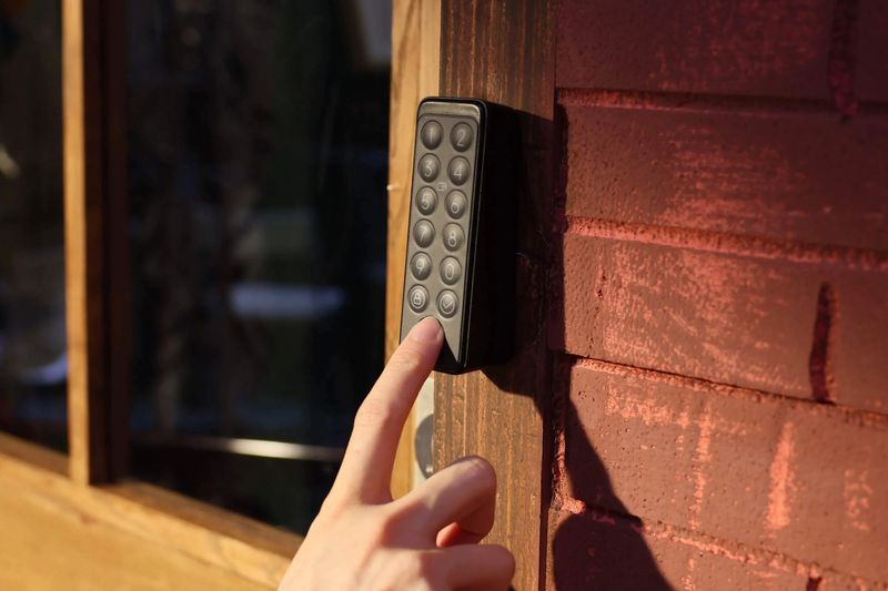 SwitchBot Keypad Touch