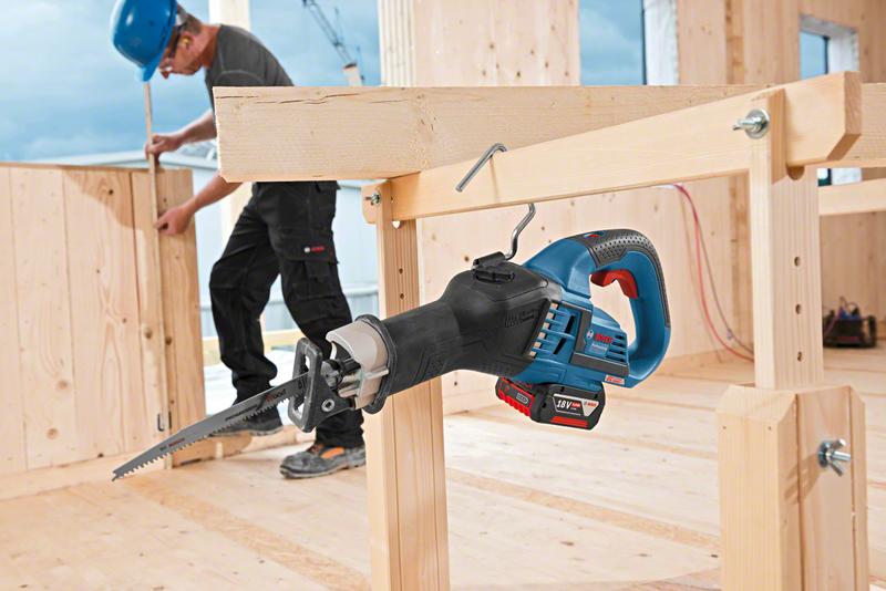 Bosch GSA 18V-32 Tigersåg 18V Väska
