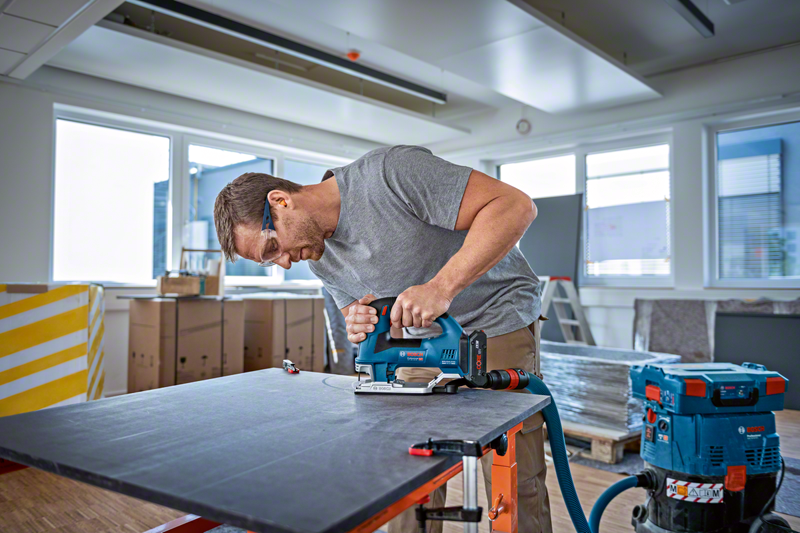 Bosch GST 18V-155 BC Sticksåg 18V L-BOXX