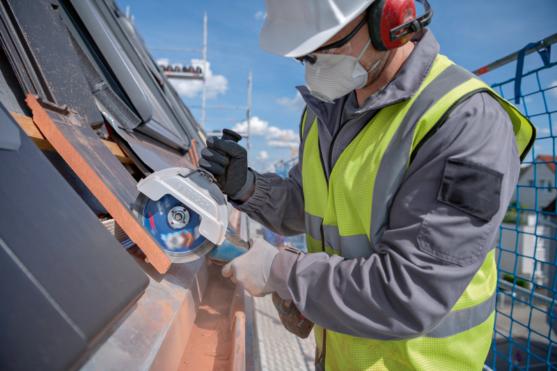 Bosch GWS 18V-180 P Vinkelslip 180mm 18V L-BOXX