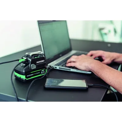 HiKOKI UC18DA Laddare / USB-Adapter