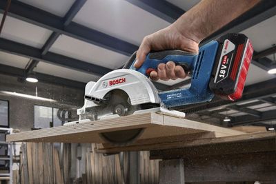 Bosch GKS 18V-51 Cirkelsåg 140mm 18V (2x4,0Ah)