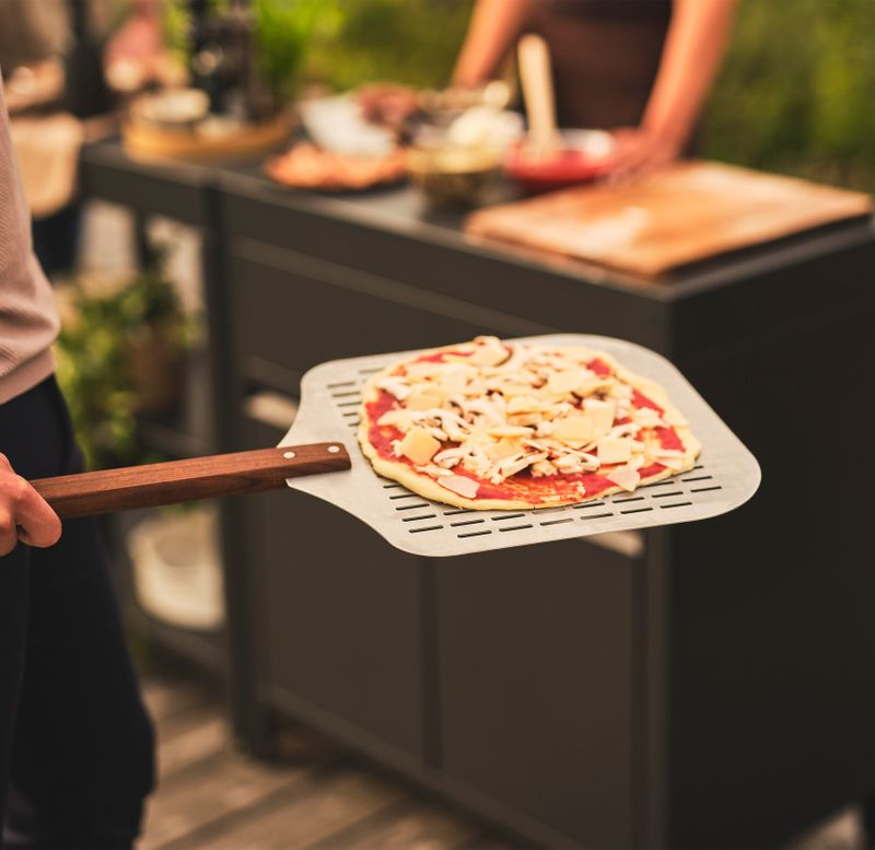 Muurikka Perforerad Pizzaspade Aluminium/ask 64cm