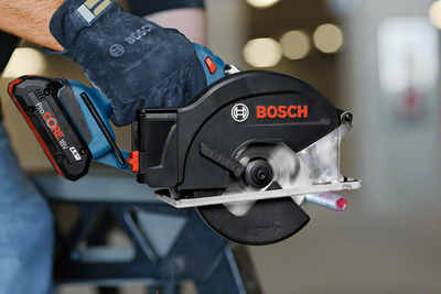Bosch GKM 18V-50 Metallcirkelsåg 136mm 18V (2x5,0Ah)