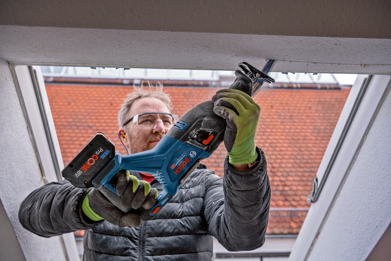 Bosch GSA 18V-28 Tigersåg 18V L-BOXX