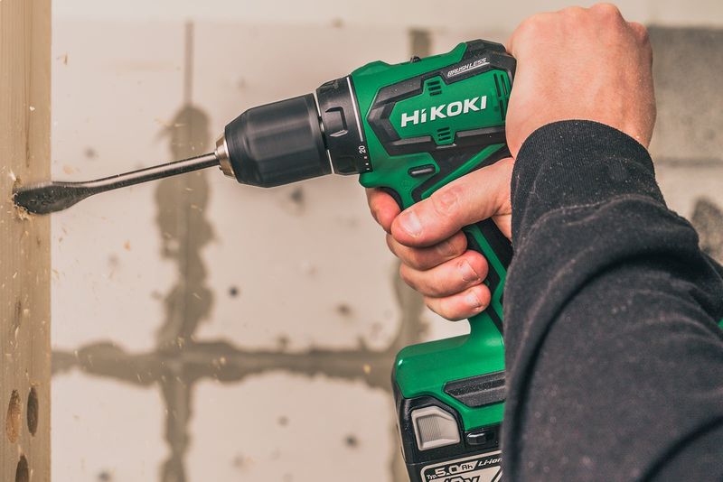 HiKOKI DS18DD Borrskruvdragare 18V Inkl 31 delars bitssats