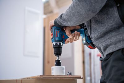 Bosch GSR 18V-90 C Borrskruvdragare 18V (2x4,0Ah)