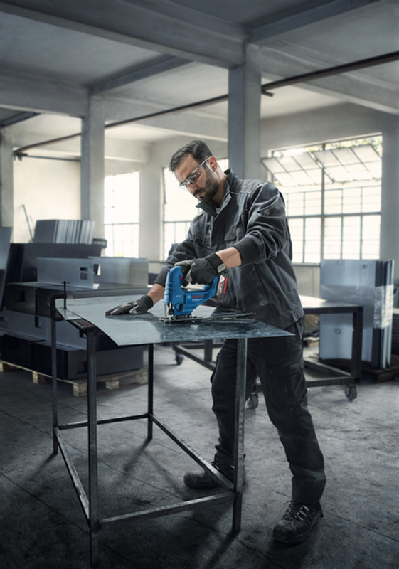 Bosch GST 18V-95 B Sticksåg 18V (1x4,0Ah)