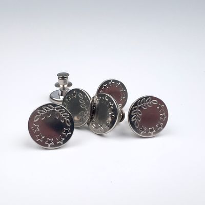 Flytbare knapper med magnet