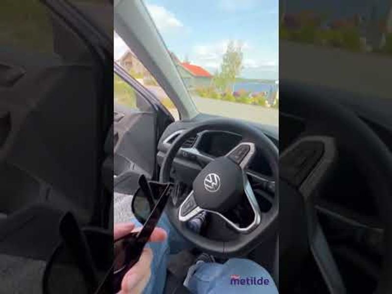 Brilleholder for bilen