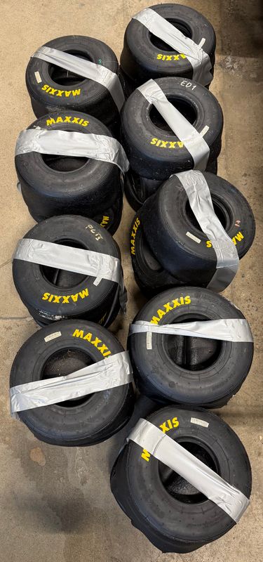 Begagnade MAXXIS Gokart Däck