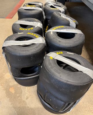 Begagnade MAXXIS Gokart Däck