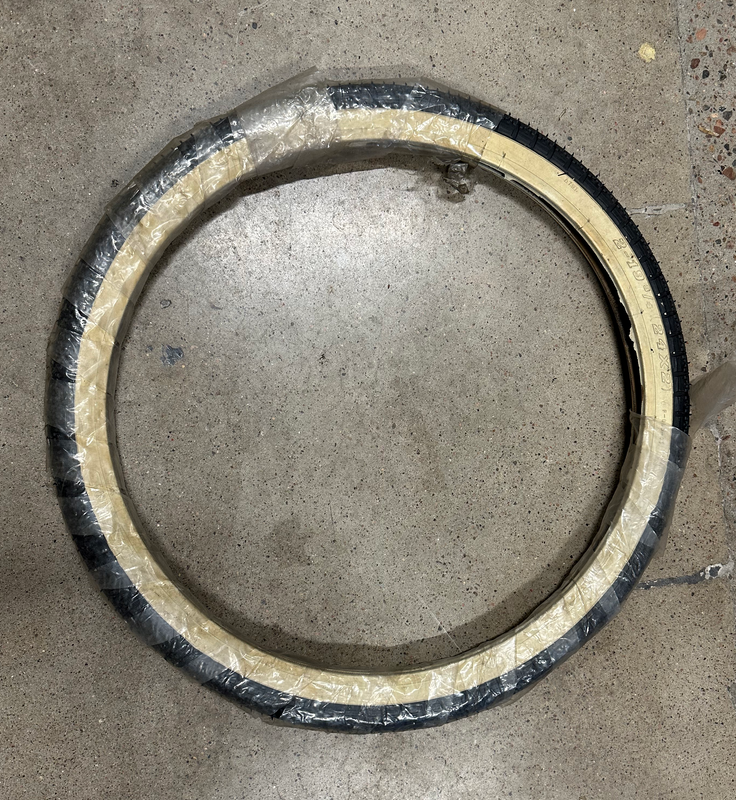 Däck 24x2 (2-19 3/4)