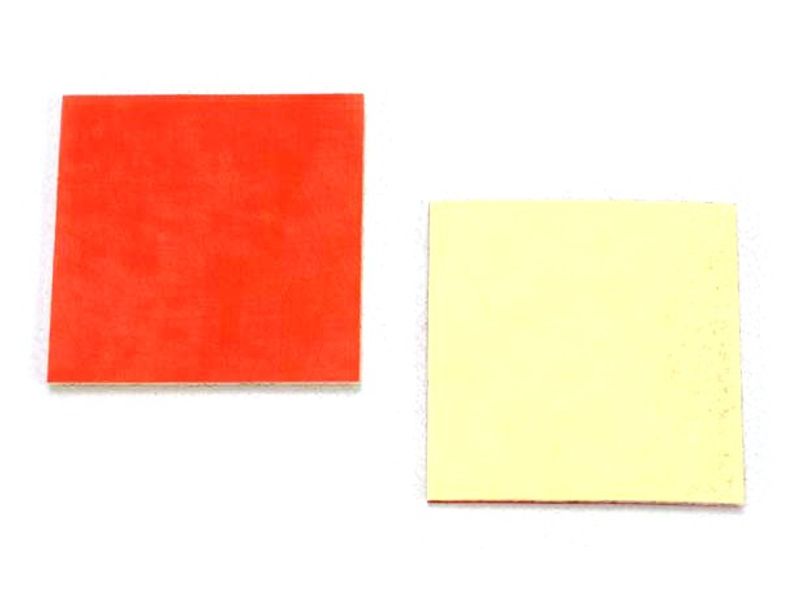 Traxxas Dubbelhäftande Foam-plattor 25x25mm (2) (1589)