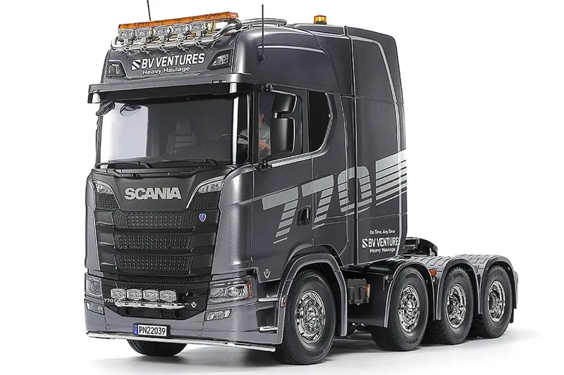 TAMIYA 1/14 R/C Scania 770 S 8x4/4 (Gun Metal Edition)