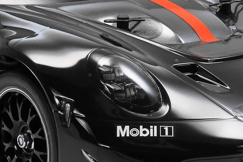 TAMIYA 1/10 R/C Porsche 911 GT3 R (992) (TT-02