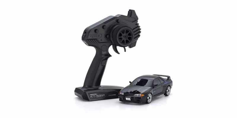 Kyosho Mini-Z AWD Nissan Skyline R32 Initial-D svart (MA020/KT531P)
