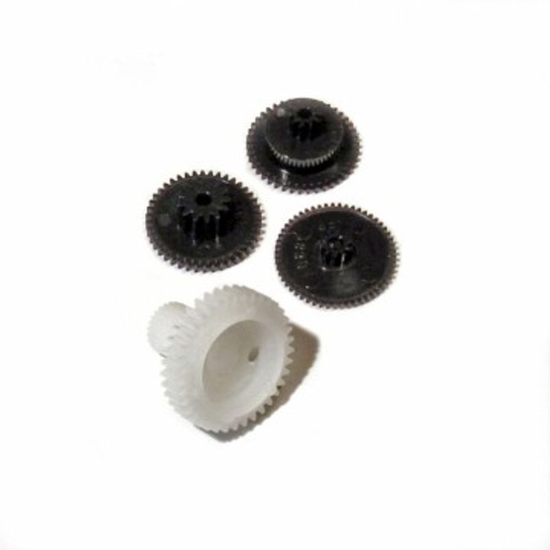 Futaba Drevsats S132