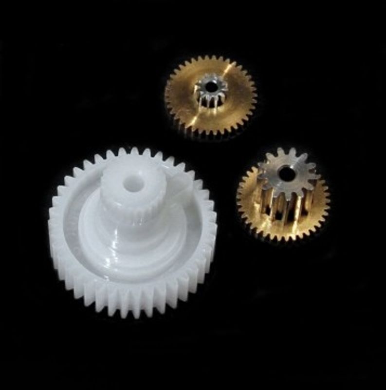 Futaba Drevsats S9150 servo