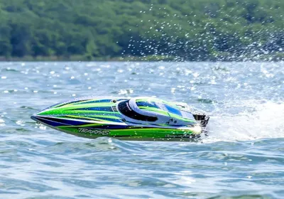 TRAXXAS Disruptor VXL-4s Självrätande 660mm Grön