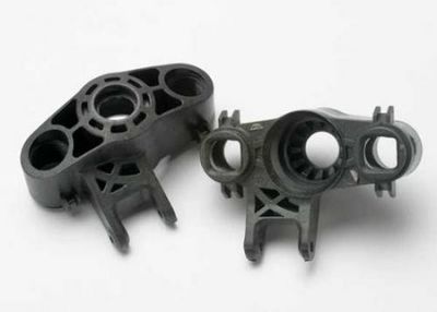 TRX5334 Axle Carriers. L/R. E-Revo 1/10