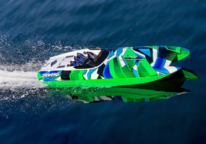 Traxxas DCB M41 Katamaran BL TQi TSM Grön