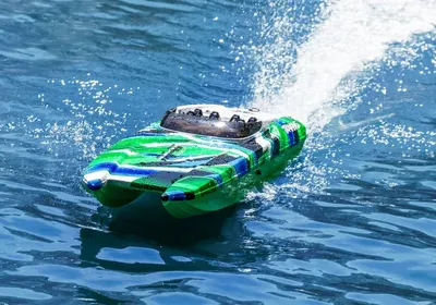 Traxxas DCB M41 Katamaran BL TQi TSM Grön