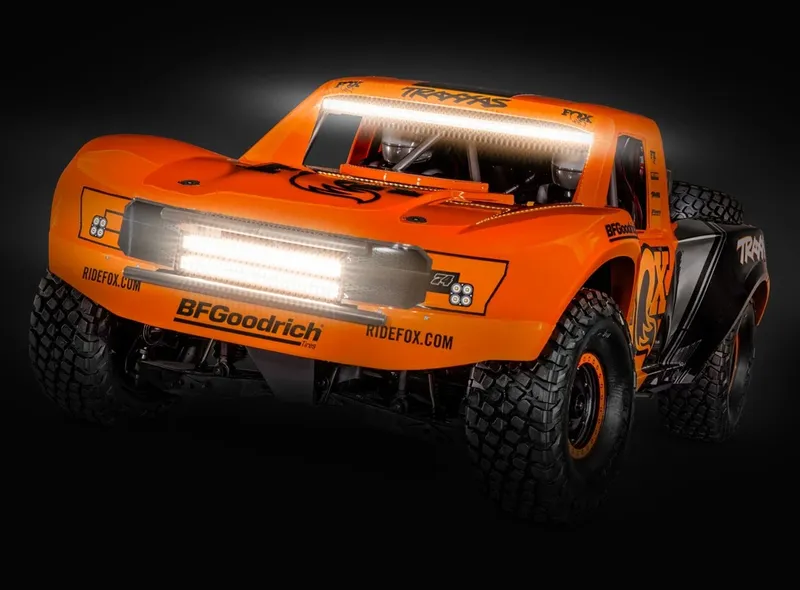 UDR 4WD TQi TSM LED-set RTR FOX1