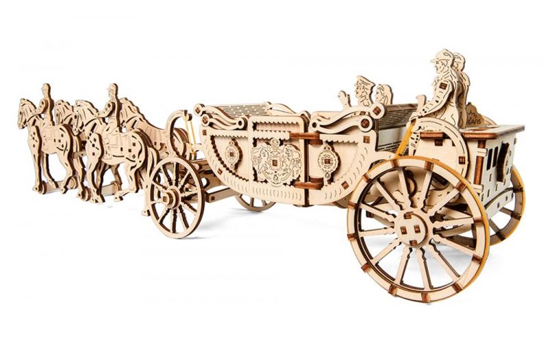 Ugears Royal Carriage Träbyggsats