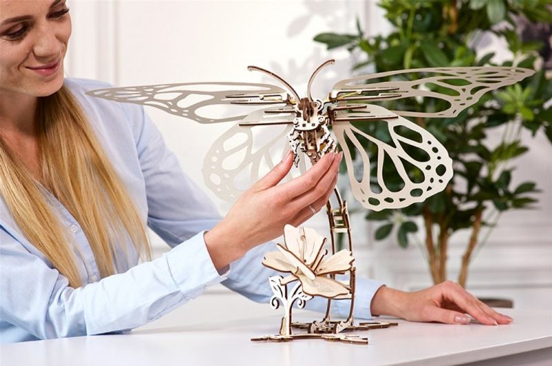 Ugears Fjäril Träbyggsats