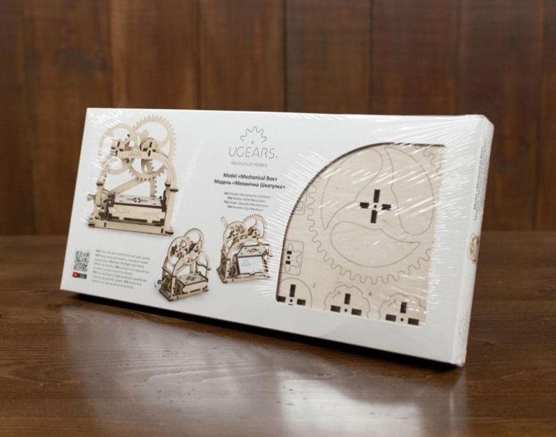 Ugears Mechanical Etui Träbyggsats
