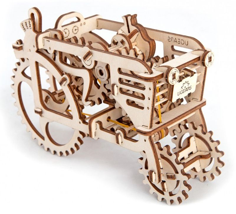 Ugears Tractor Träbyggsats