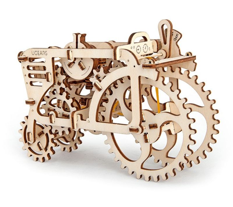 Ugears Tractor Träbyggsats