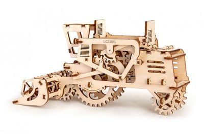Ugears Combine Harvester Träbyggsats