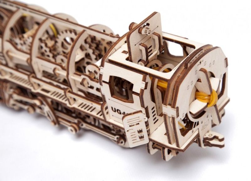 Ugears Steam Locomotiv U-460 Träbyggsats
