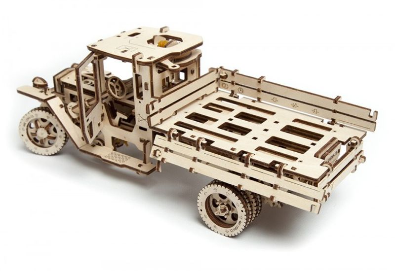 Ugears Truck UGM-11 Träbyggsats
