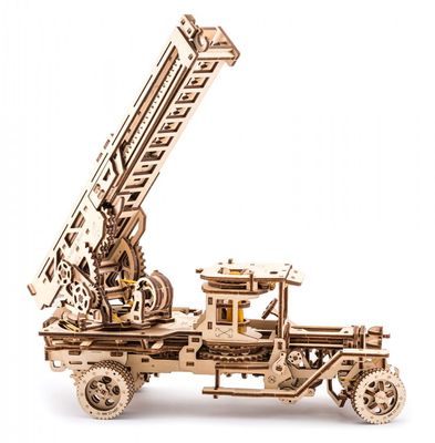 Ugears Brandbil Träbyggsats